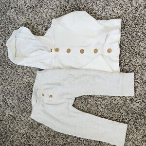 Carters set 12 months
